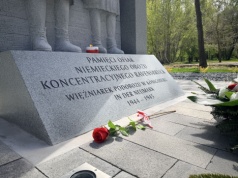 W Chojnie odsłonięto pomnik w hołdzie ofiarom obozu koncentracyjnego