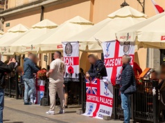 Kibice Crystal Palace opanowali centrum Krakowa. Tłumy fanów przed meczem z Szachtarem Donieck