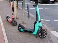 Koniec jazdy „jak popadnie”. Nowe zasady dla hulajnóg zmieniają wszystko