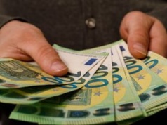 Szukają Polaków do pracy na lotnisku. Płacą w przeliczeniu 16 tys. zł