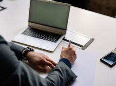 Zamknięcie działalności gospodarczej – procedury, konsekwencje i najczęstsze błędy