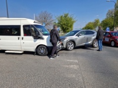 Doprowadziła do zderzenia trzech pojazdów. Miała pretensje do poszkodowanego, że w nią wjechał