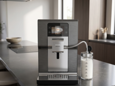 Dlaczego ekspres KRUPS Intuition Hot & Cold EA879N model budzi dziś tyle emocji?