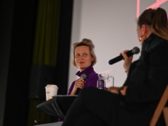 Agnieszka Żulewska spotkała się z widzami po filmie “Brzydka siostra” | ZDJĘCIA