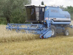 Bizon BS Z110 – łabędzi śpiew z Płocka. Polski kombajn, który wyprzedził swoją epokę