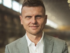 Pekabex ma za sobą trudny rok, ale zapowiada odbicie