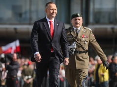 Prezydent mianował nowych generałów i admirała