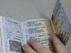 Dowód rejestracyjny do likwidacji. Ministerstwo Cyfryzacji podało termin