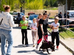 Piknik w schronisku dla zwierząt w Skaryszewie. Wspólna zabawa, której towarzyszył szczytny cel