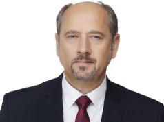 Senator PiS z Podkarpacia stracił prawo jazdy. Jechał za szybko, bo… spieszył się na samolot
