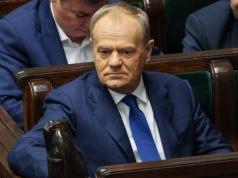 Prezydent chce nowej konstytucji. Tusk zabrał głos