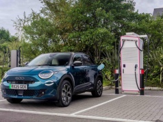 Fiat 600e teraz o 1.500 funtów tańszy