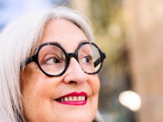 Seniorki rezygnują z popularnego zabiegu. "Nigdy nie czułam się tak lekko"