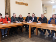 „To nie fiołki, zacznie się gehenna”. 12 domów przy chlewni. Rolnicy się boją