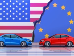 Wojna celna USA - UE powraca. Cła na samochody wzrosną do 25 proc.