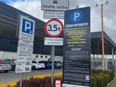 Trzy sklepy, jeden parking i dwie strefy. Na Okęciu jeden fałszywy ruch oznacza wysoką karę