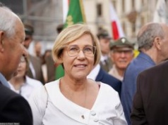 Barbara Nowak bojkotuje państwowe obchody. Bernardyni reagują