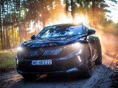 Nowy Renault Rafale E-Tech 4×4 300 KM Atelier Alpine 2026 – gdyby miał znaczek BMW lub Audi, chwalono by go pod niebiosa