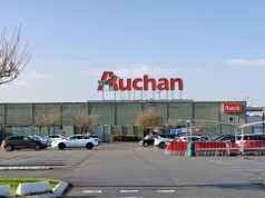 Czy Auchan jest otwarty 2 maja 2026?