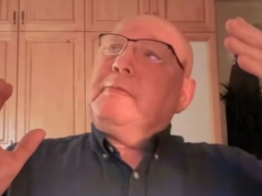 Blady jak ściana wizjoner Jackowski już wie, co będzie na maturze z polskiego. Zobaczył arkusz?