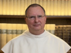 Historyk, który "ceni zdobycze techniki". Nowy przeor Jasnej Góry rozpoczął posługę
