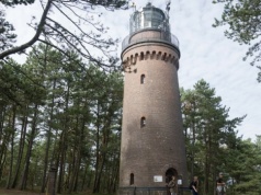 Czołpino – latarnia morska na wydmie. Przewodnik turystyczny po atrakcji