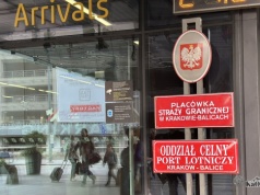 Nie wszyscy przechodzą odprawę. Intensywne dni Straży Granicznej w Krakowie