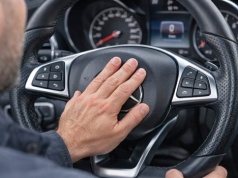 W tych miastach klakson nie milknie ani na chwilę. Zaskakujący ruch ze strony Audi i Mercedesa