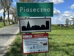 Wjeżdżasz na wieś, licz się z hałasem i zapachem. Nowa tablica w Piasecznie