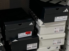 Adidas robi coś szalonego i czyści magazyny - rozchwytywane modele o wiele taniej w CCC