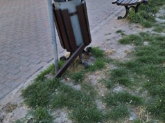 Wandale niszczą wspólną przestrzeń w Zamościu. Miasto apeluje o odpowiedzialność
