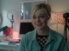 Elle Fanning w serialu o biedzie i pracy online. Rodzina, samotność i cyfrowa rzeczywistość