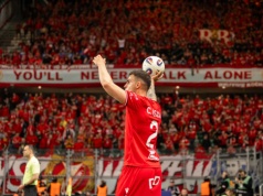 Legia – Widzew: klasyk z nazwy, antyfutbol w praktyce. Gdzie Legia nie może, tam… pomoże