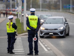 500 zł mandatu za jazdę w okularach. Przepisy są jasne