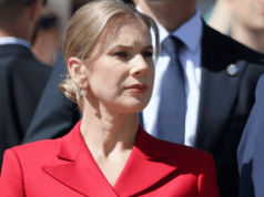 Marta Nawrocka tak zaprezentowała się "Dniu Flagi". Ekspertka ją wypunktowała