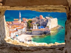 Wakacje nad Adriatykiem 🌊 Loty i hotel ze śniadaniami w Czarnogórze 1073 PLN 😎🏖️