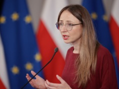 "Mniej niż minimum". Rząd chce zlikwidować darmowe staże, ale proponuje głodowe stawki