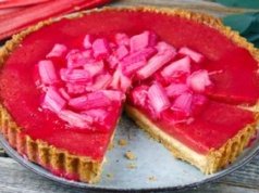 Tarta z sezonowymi składnikami. Znika raz-dwa