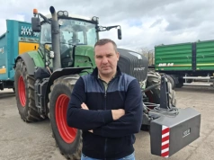 Rolnik prowadzi usługi i wynajmuje swoje maszyny. Ile zarabia za dobę?