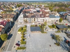 30 tys. mieszkańców, dwie galerie i cztery parki. Żyją ze Słowaków