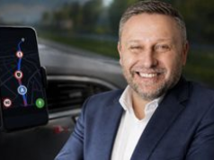 Zaczynał od CB radio, dziś obraca milionami. Na czym zarabia Yanosik?