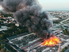 Pożar w Gliwicach. Słupy dymu widoczne z daleka