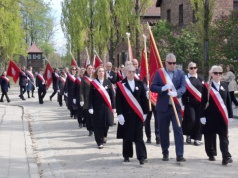 41. Nauczycielskie Dni Pamięci i Pokoju: „Naród, który traci pamięć, traci swoje sumienie” (fotoreportaż)