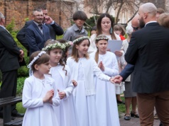 Ile wydajemy na prezenty komunijne?