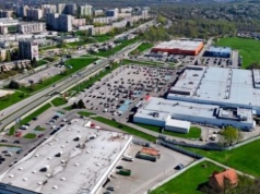 Duży gracz przejmuje park handlowy w Kielcach