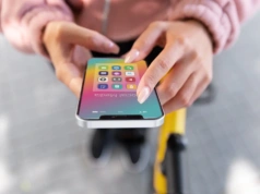 Pokolenie alfa zmieni handel. Retail musi przygotować się na rewolucję m-commerce