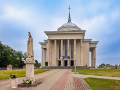 Dąbrowa Tarnowska. Diecezjalne spotkanie modlitewne dla kapłanów