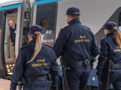Straż Ochrony Kolei nie trafi pod skrzydła MSWiA. „To sygnał, że jesteśmy gorsi”