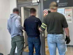 Poznań. To była kradzież zuchwała w sklepie. Jeden trzymał drzwi, drugi kradł pojemniki