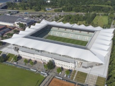 Największa matura w Polsce na Stadionie Legii. Rekordzistka czekała na wpuszczenie od... 5.30